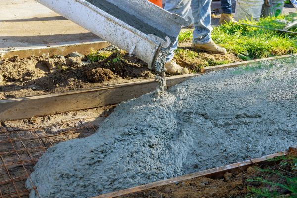 Pathway Pouring in Blue Springs