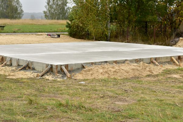 Garage Foundation Building in Blue Springs