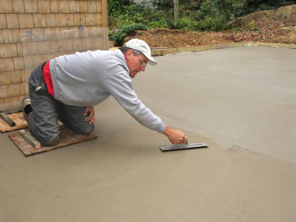 Flat Concrete Installation in Blue Springs